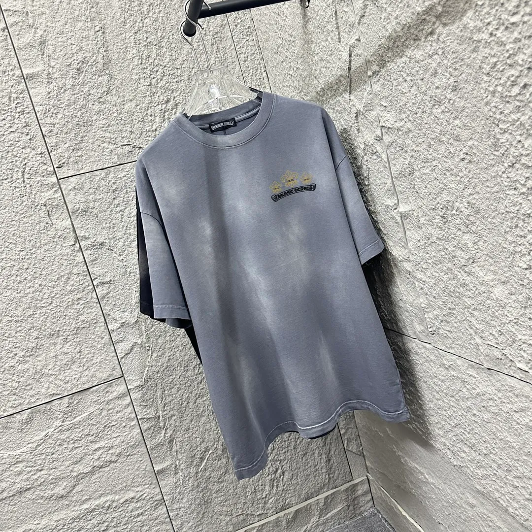 🅿️190 CH*Cro Heart 2025 Spring and Summer New Style Heavy pickling with gradient distressing Chest logo Classic Sanskrit horseshoe print Customized fabric Short-sleeved T-shirt Uniform for men and women Size: S M L